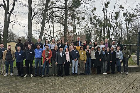 Teilnehmende des 28. Arbeitskreises Biologischer Pflanzenschutz der Deutschen Phytomedizinischen Gesellschaft (DPG) am ATB in Potsdam.