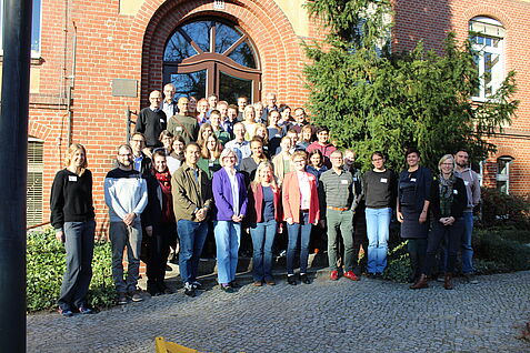 Gruppenbild der Projektteilnehmenden auf der Abschlussveranstaltung.