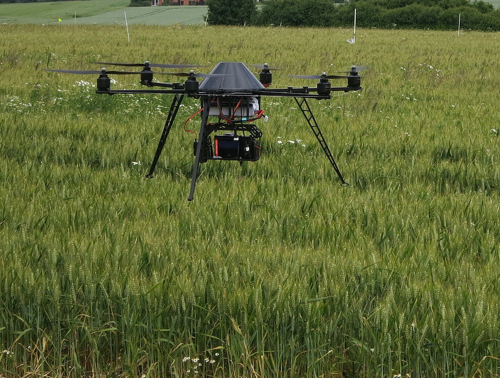 
	Optische Erkennung von Unkräutern im Bestand mit Hexakopter-Kamera. © A. Littmann/JKI
