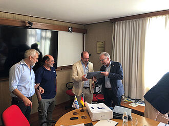 Die Präsidenten von INIA Miguel Sierra Pereiro (2.v.r.) und JKI-Präsident Frank Ordon (rechts) tauschten sich in La Estanzuela zu aktuellen Herausforderungen ihrer Ressortforschungseinrichtungen aus und identifizierten weitere Themen für Forschungkooperationen. © JKI