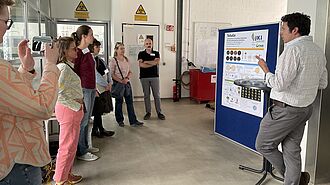 M. Sc. Michel Schrader und Prof. Dr. Adam Schikora vom Fachinstitut für Epidemiologie und Pathogendiagnostik gehen in ihrem Vortrag auf die Aspekte Mikrobiologie und Humanpathologie ein.