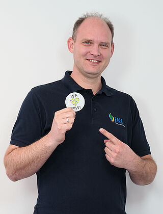 Dr. Florian  Schwander