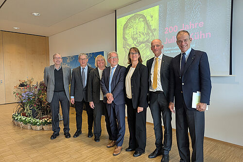 Wir danken unseren Speakern Prof. Dr. Klaus Pillen (MLU), Dr. Bernd Hackauf, Cornelia Berns (BMLEH), Dr. Franziska Kersten (MdB), Prof. Dr. Johannes Hallmann und Carl-Albrecht Bartmer. © Isabel Haberkorn/JKI