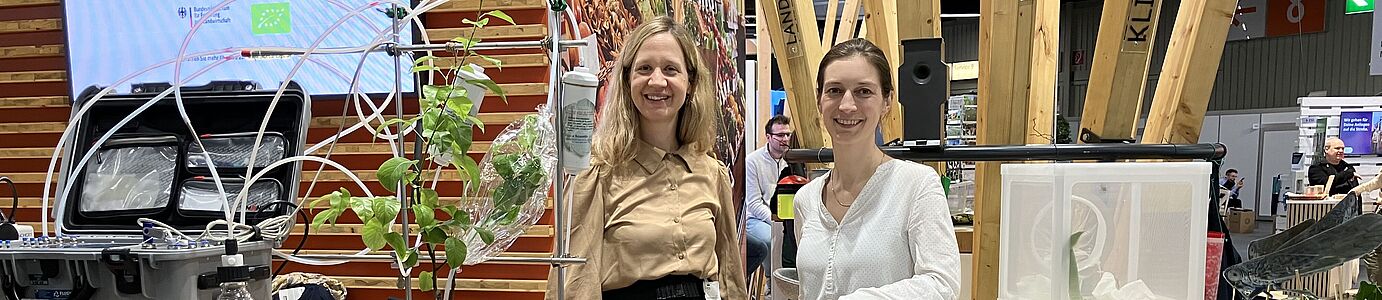 Das Duo von der JKI-Stabstelle Ökolandbau Dr. Theresa Kabakeris (links) und Sara Preißel-Reckling initiierten und betreuten auch eine Sektion im BioFach-Kongress.