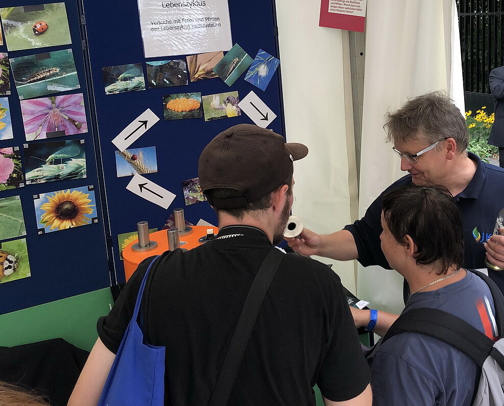 
	Duftstoffe, die nützliche Insekten anlocken © S.Hahn/JKI
