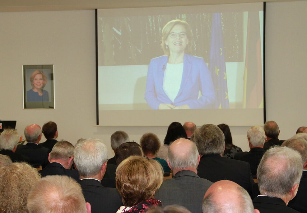 
	BM Julia Klöckner sendete eine herzliche Videobotschaft. Foto: Gerlinde Nachtigall/JKI
