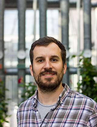 Dr. Nemanja  Kuzmanović