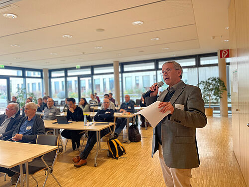 Prof. Dr. Klaus Pillen, Martin-Luther-Universität Halle-Wittenberg, Präsident der GPZ, begrüßte die geladenen Gäste zu den 21. Kurt von Rümker-Vorträgen. Foto: Sarah Barnert/JKI